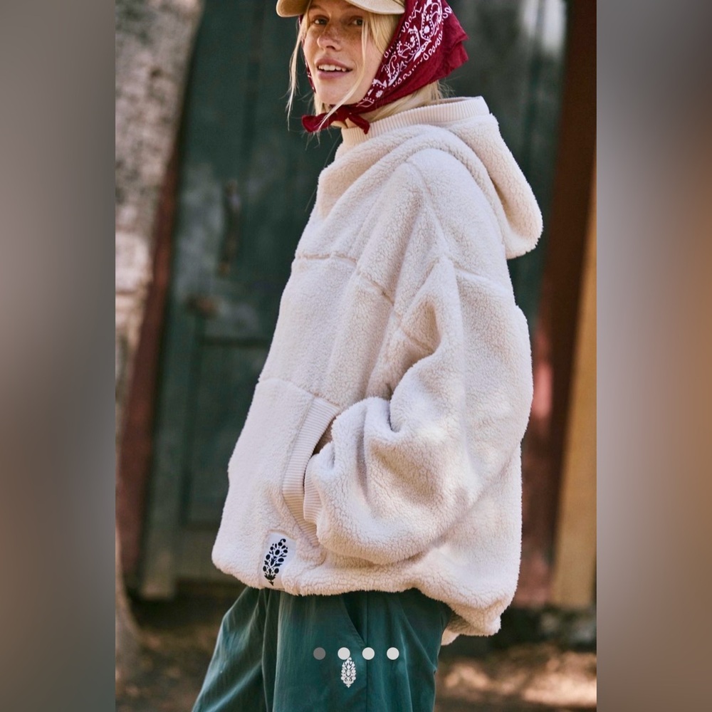 Scout It Out FLEECE Pullover✨SALE✨